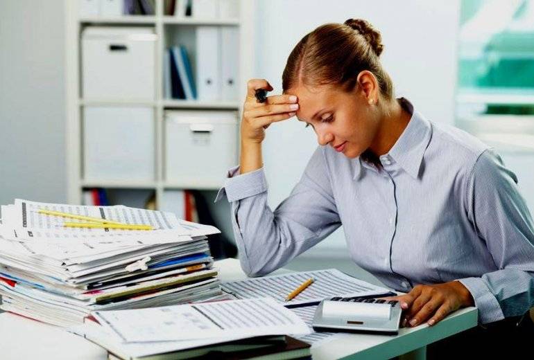 Разные цифры в разных отчетах 1С